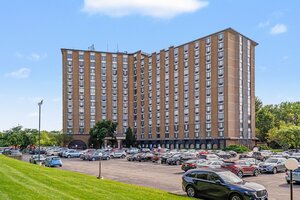 Photo of 1 Renaissance Place Palatine IL 60067 Unit 3G