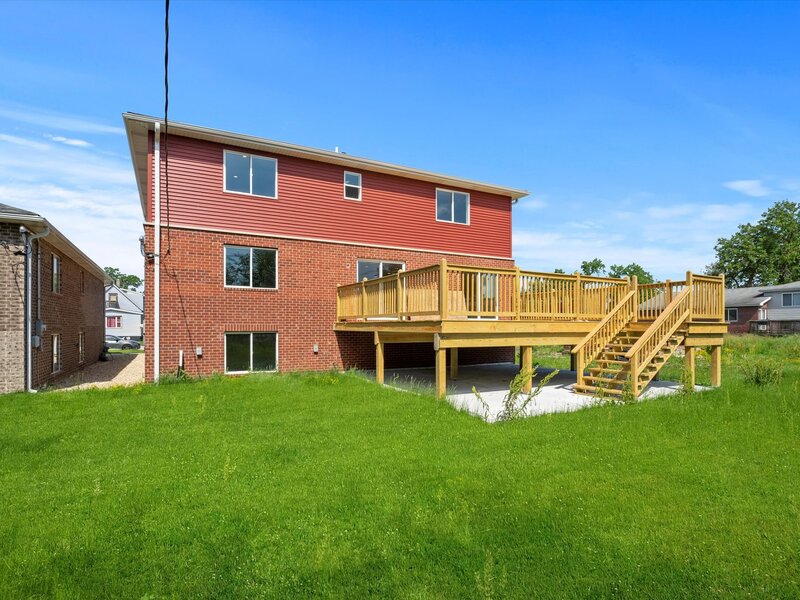 15243 7th Avenue Phoenix IL 60426