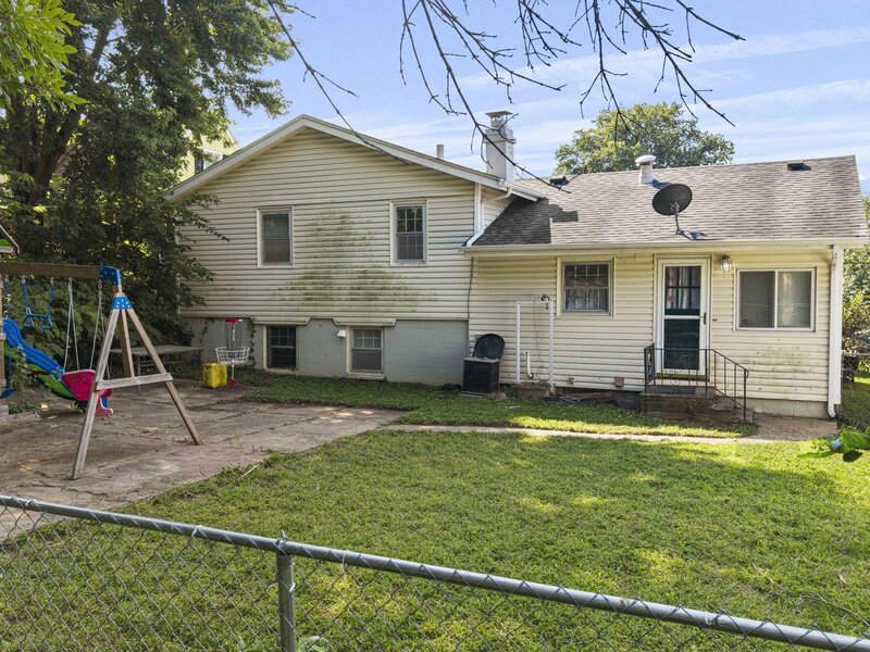 654 E 32nd Street Davenport IA 52803
