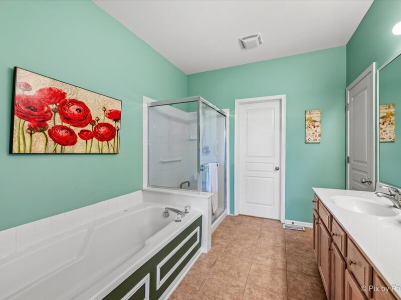 4041 Whitehall Lane Algonquin IL 60102