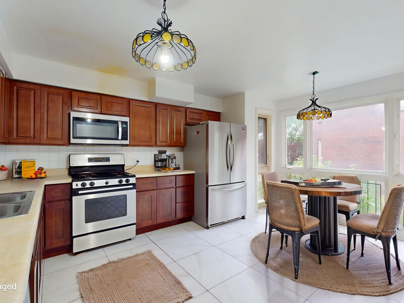 2731 S Michigan Avenue Chicago IL 60616