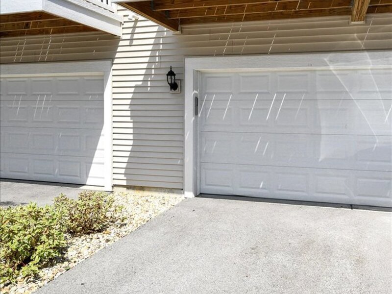 311 Timberleaf Circle Roselle IL 60172