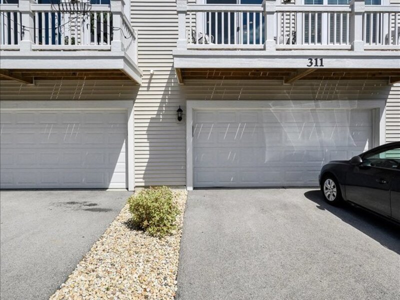 311 Timberleaf Circle Roselle IL 60172