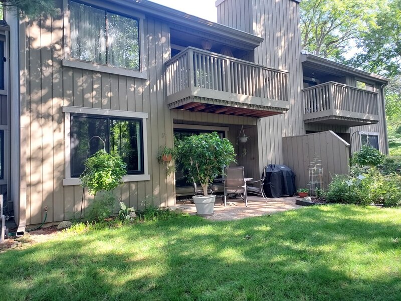 347 Hickory Lane Lake Barrington IL 60010