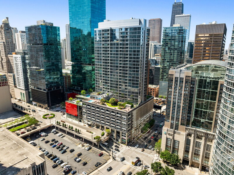 240 E Illinois Street Chicago IL 60611