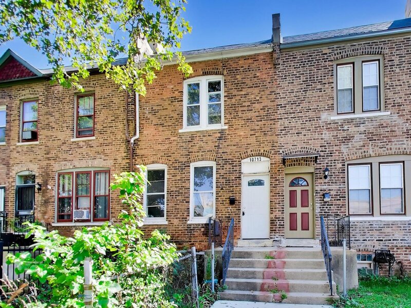 10713 S Champlain Avenue Chicago IL 60628
