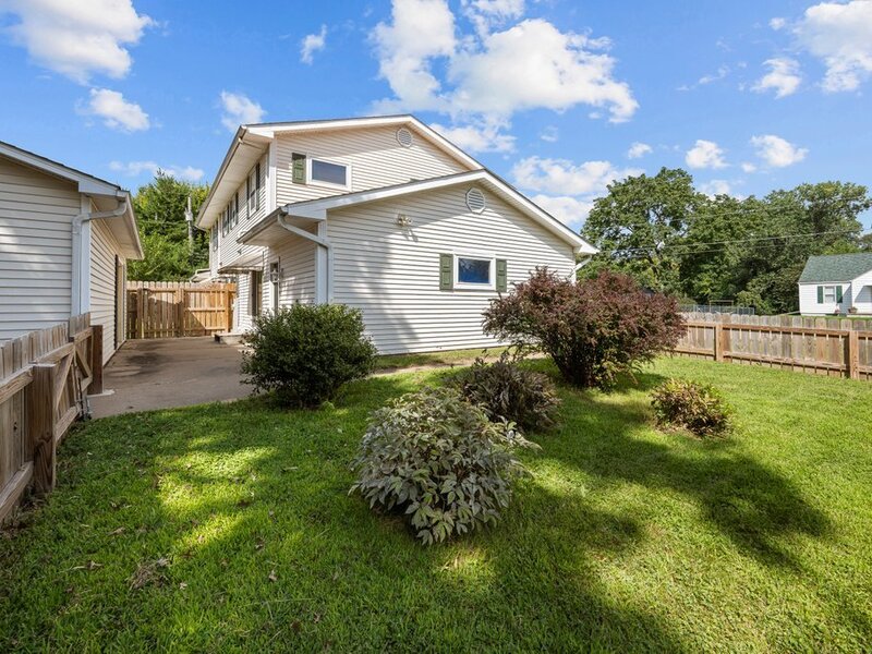 1131 48th Street Moline IL 61265