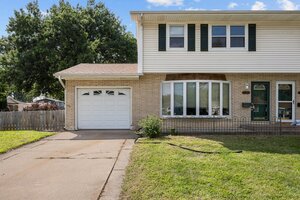 Photo of 1131 48th Street Moline IL 61265 Unit 16