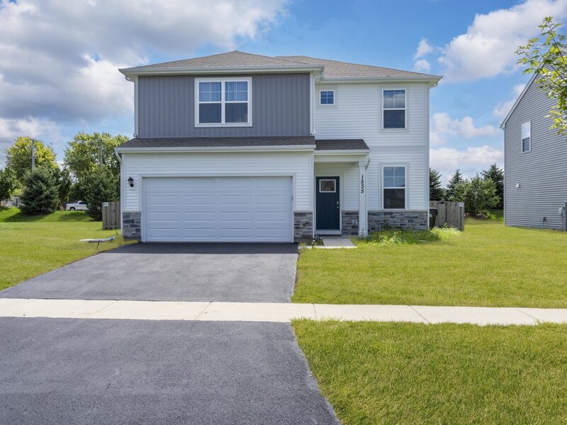 1535 Bayberry Lane Pingree Grove IL 60140