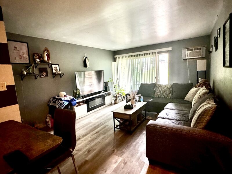 1 E Dundee Quarter Drive Palatine IL 60074