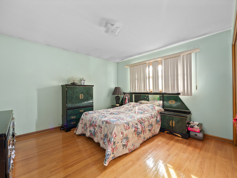 10624 S Michael Drive Palos Hills IL 60465