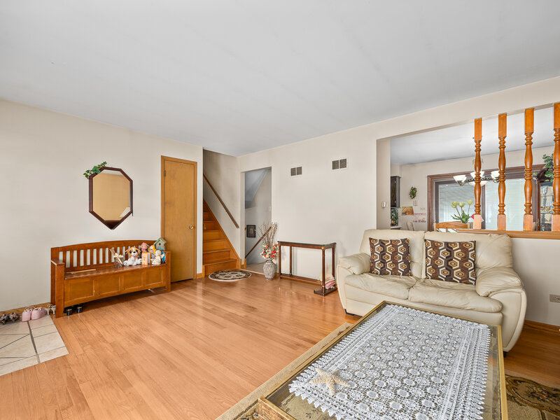 10624 S Michael Drive Palos Hills IL 60465