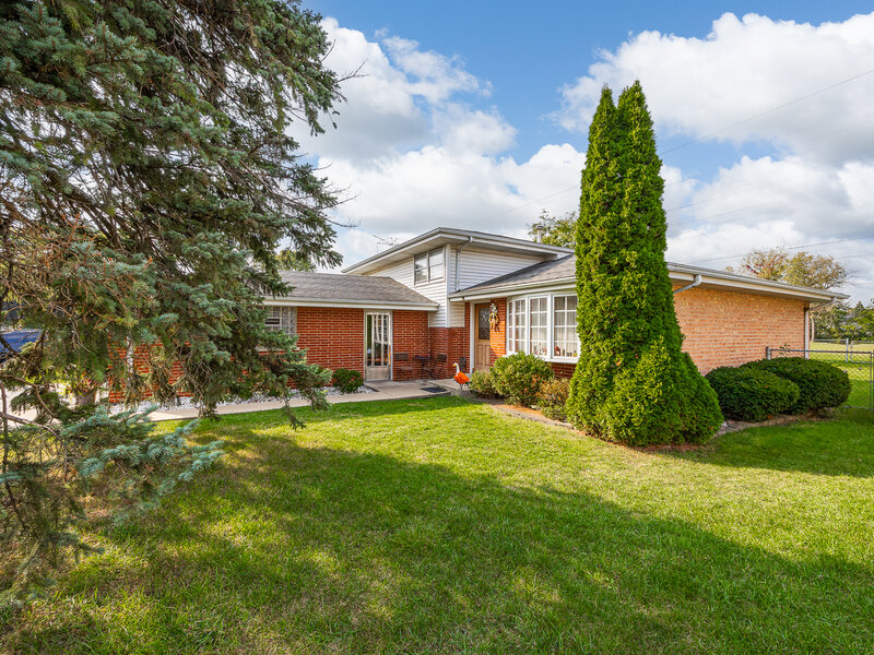 10624 S Michael Drive Palos Hills IL 60465