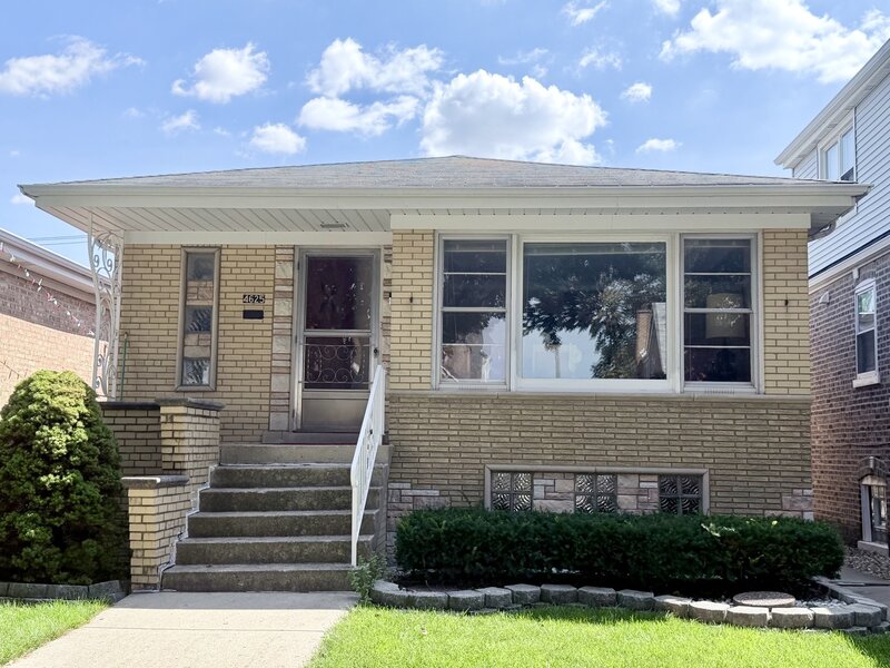 4625 S Komensky Avenue Chicago IL 60632