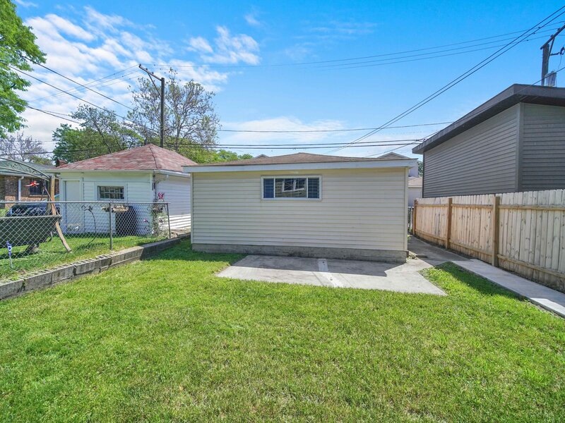 7707 S Ridgeland Avenue Chicago IL 60649