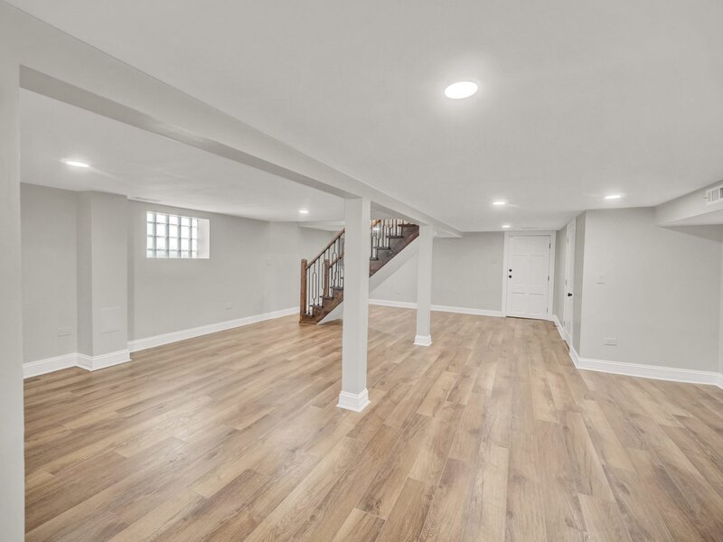 7707 S Ridgeland Avenue Chicago IL 60649
