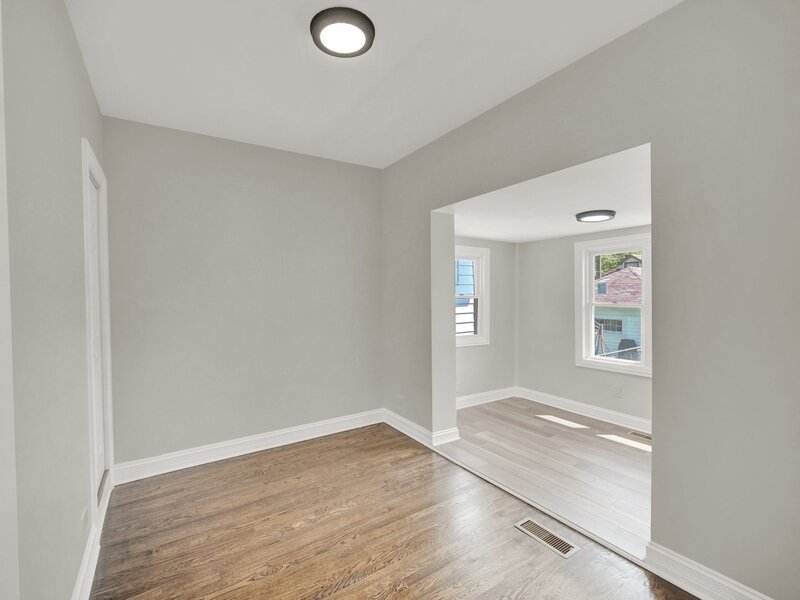 7707 S Ridgeland Avenue Chicago IL 60649