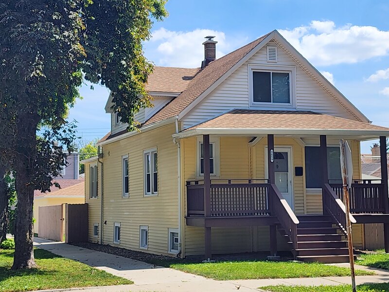 2659 N Mont Clare Avenue Chicago IL 60707