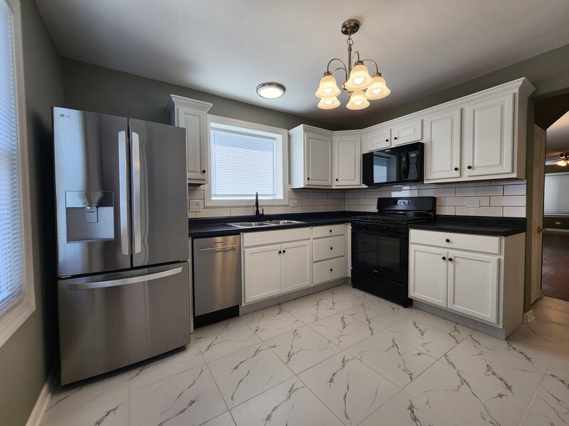 2659 N Mont Clare Avenue Chicago IL 60707