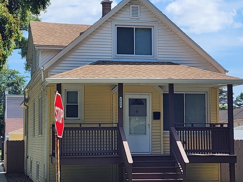 2659 N Mont Clare Avenue Chicago IL 60707