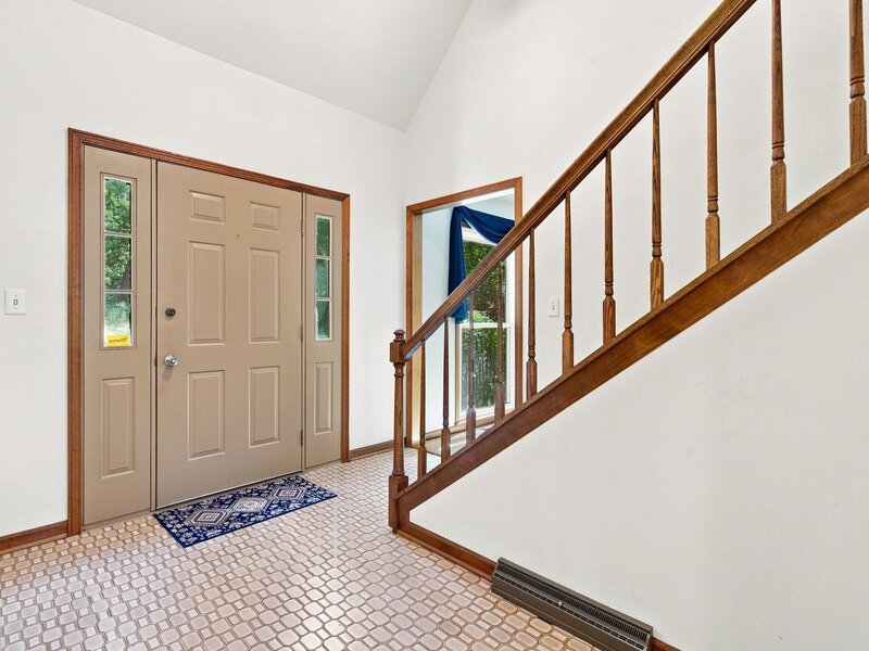 520 Glenwood Trail Elgin IL 60120