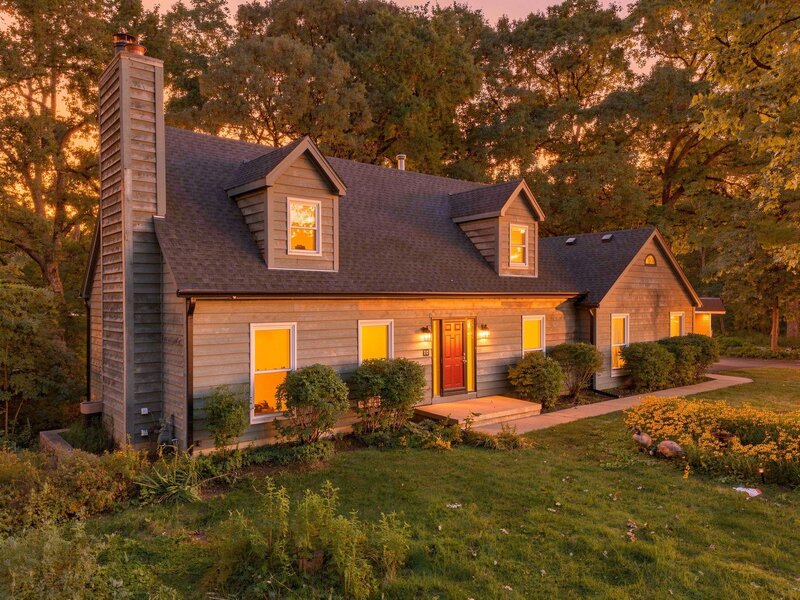 520 Glenwood Trail Elgin IL 60120