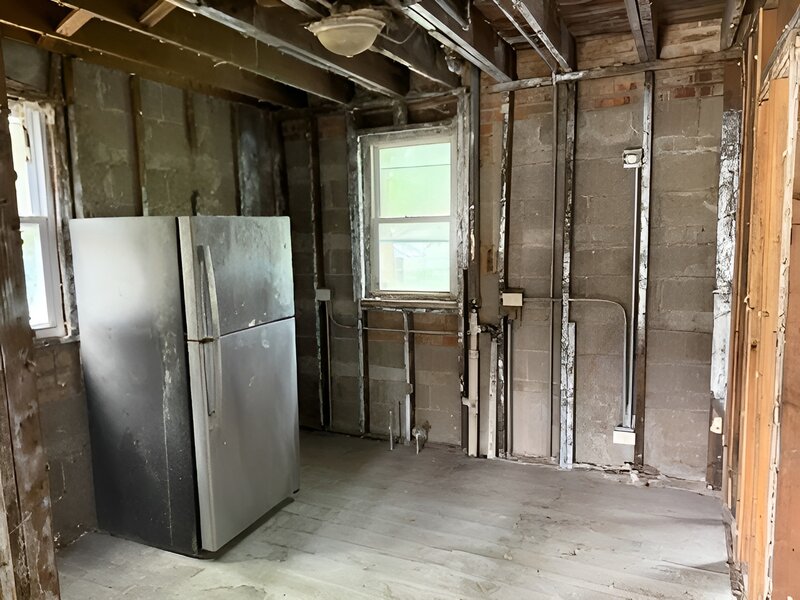 12328 S Peoria Street Calumet Park IL 60827