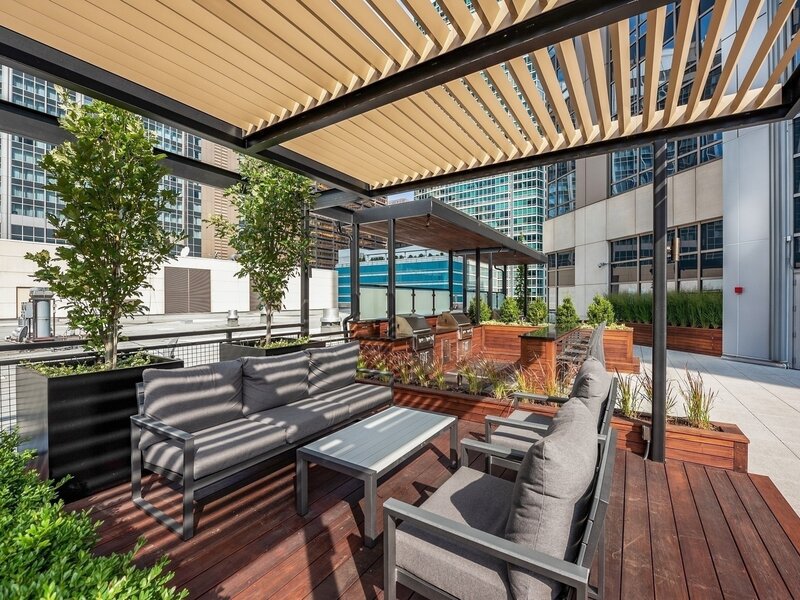 512 N Mcclurg Court Chicago IL 60611