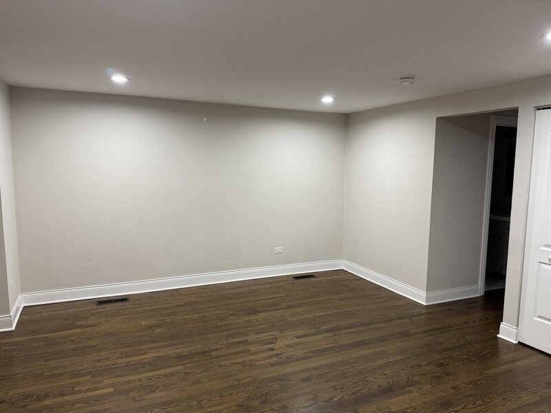 9133 S Halsted Street Chicago IL 60620