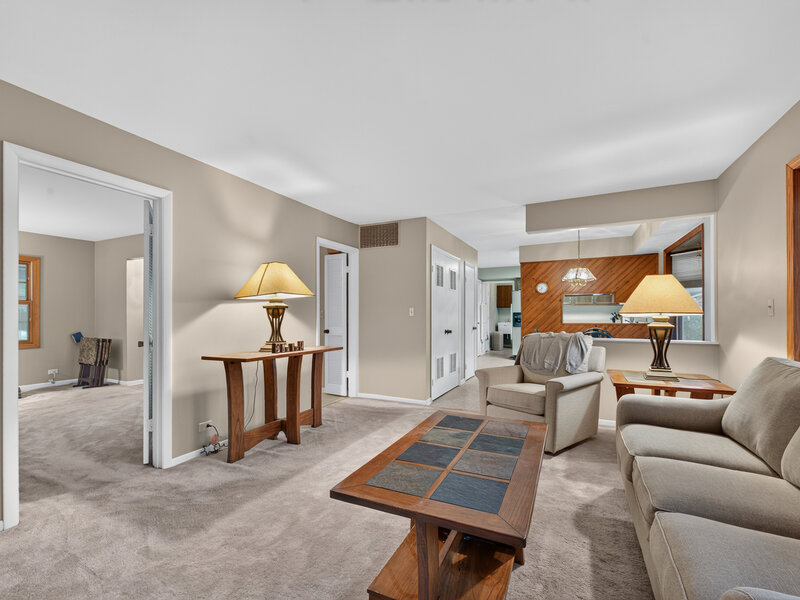 1109 Lancaster Avenue Elk Grove Village IL 60007