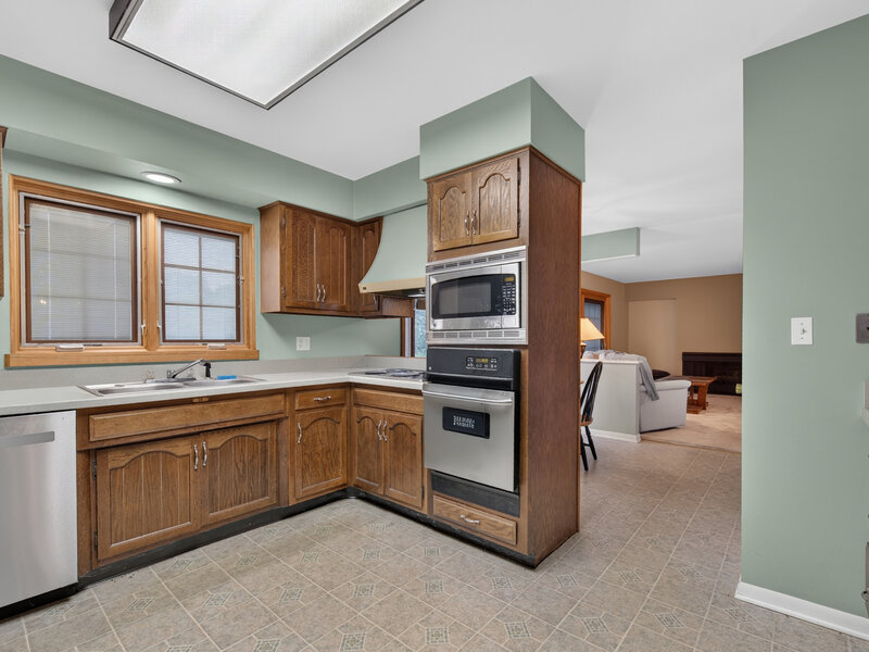 1109 Lancaster Avenue Elk Grove Village IL 60007