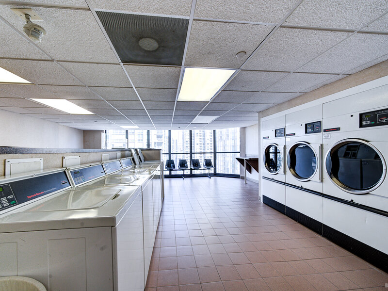 10 E Ontario Street Chicago IL 60611
