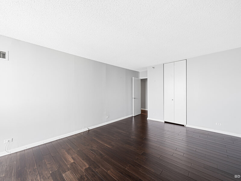 10 E Ontario Street Chicago IL 60611
