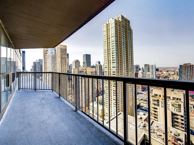 10 E Ontario Street Chicago IL 60611