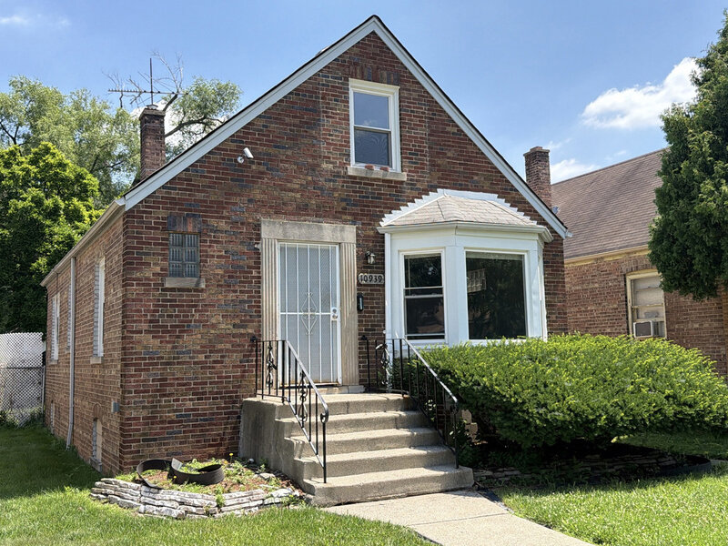 10939 S Normal Avenue Chicago IL 60628
