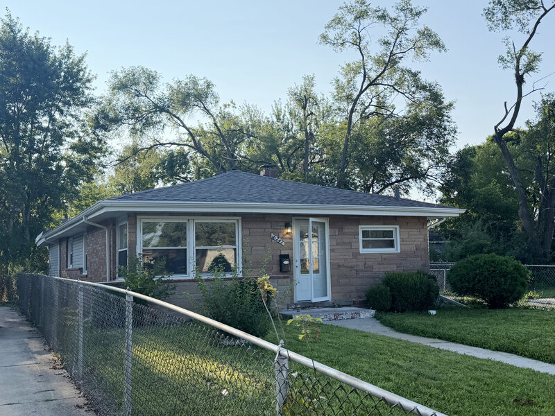 16247 Paulina Street Markham IL 60428