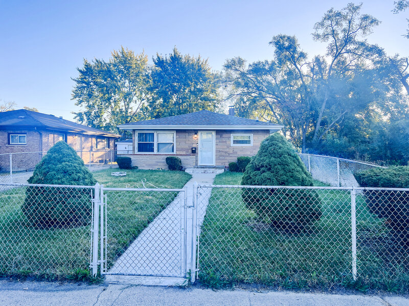 16247 Paulina Street Markham IL 60428