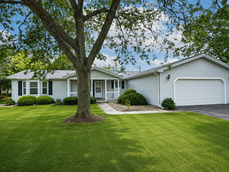9 Hialeah Court Grayslake IL 60030
