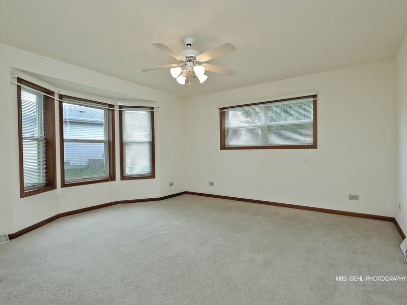 9 Hialeah Court Grayslake IL 60030