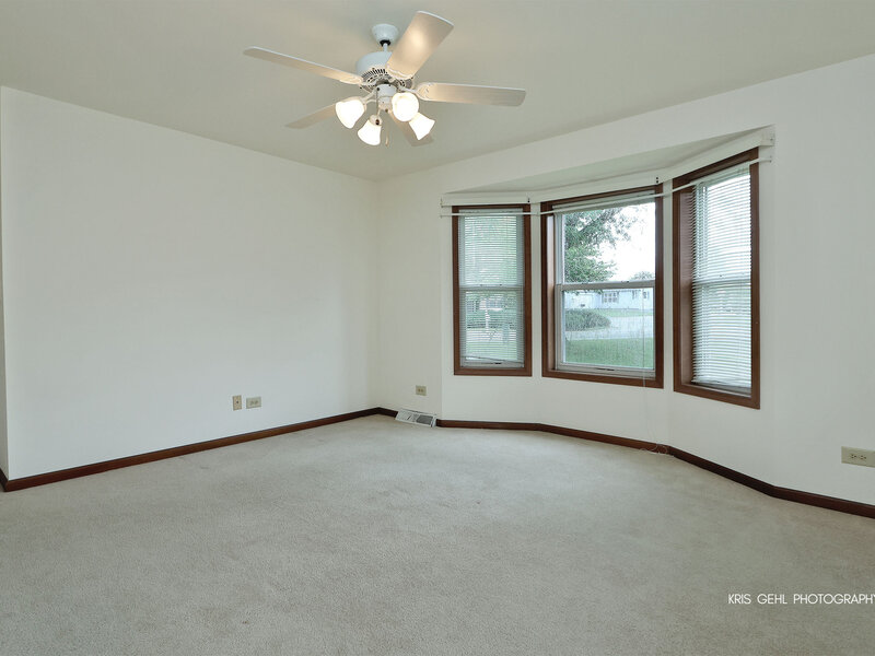 9 Hialeah Court Grayslake IL 60030