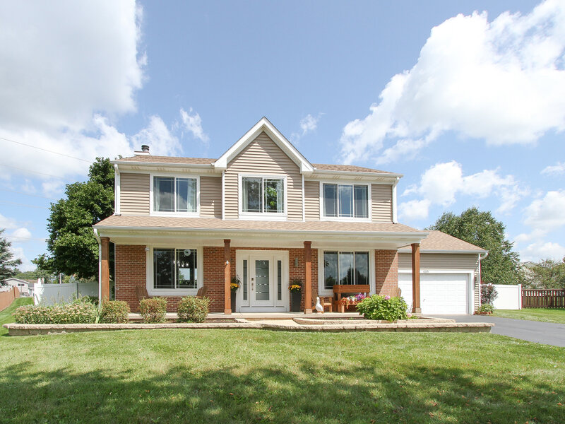 465 Spring Ridge Drive Crystal Lake IL 60012