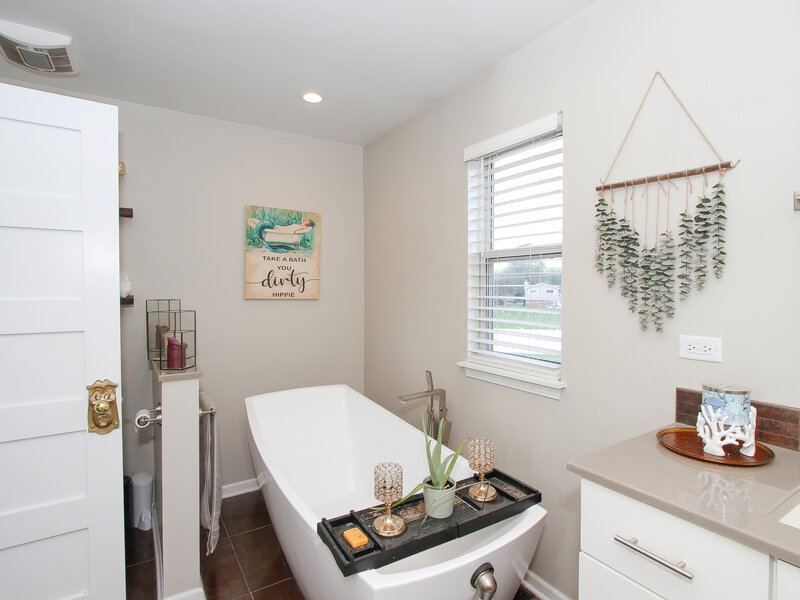 465 Spring Ridge Drive Crystal Lake IL 60012