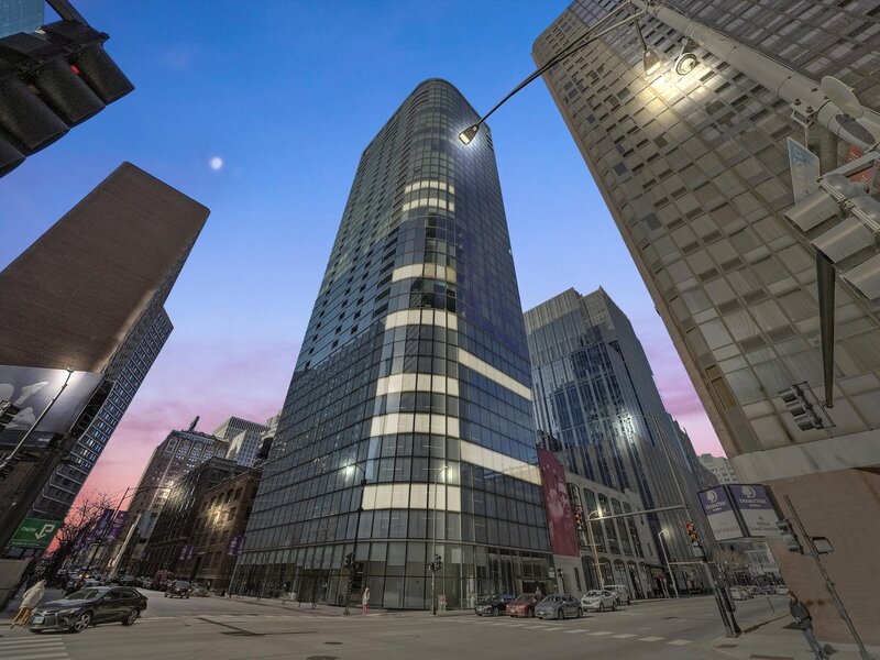 600 N Fairbanks Court Chicago IL 60611