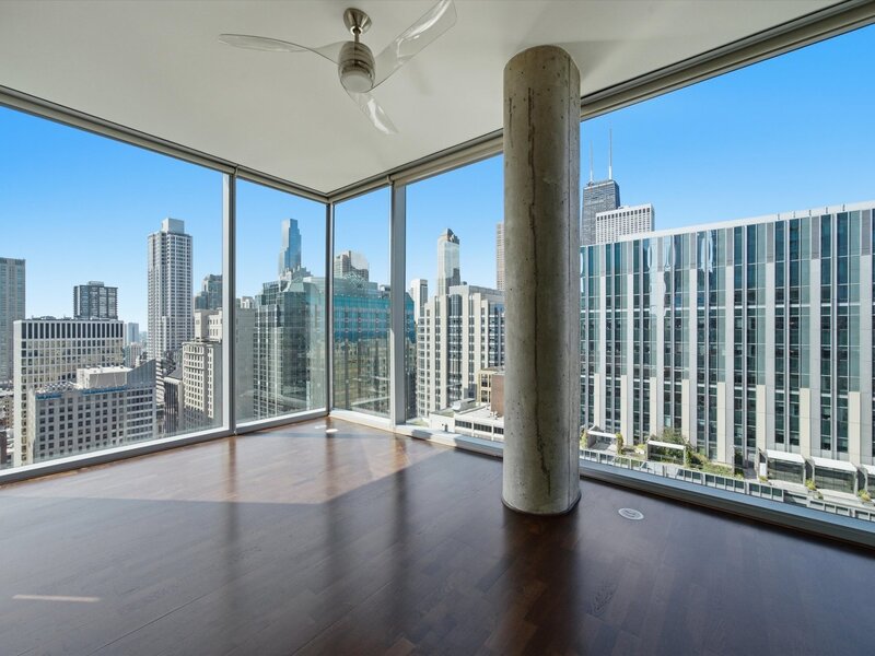 600 N Fairbanks Court Chicago IL 60611