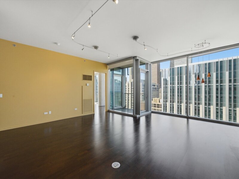 600 N Fairbanks Court Chicago IL 60611