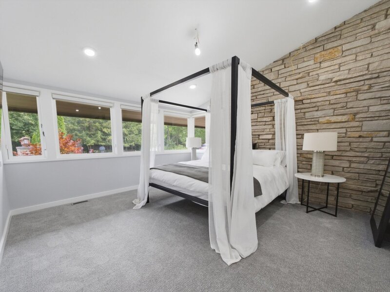 130 N Dee Road Park Ridge IL 60068