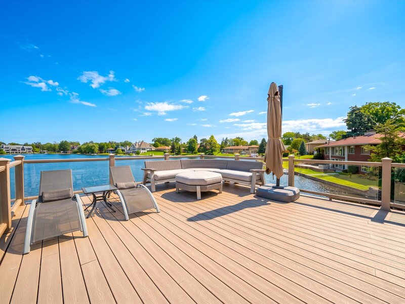 130 N Dee Road Park Ridge IL 60068