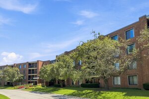 Photo of 1415 E Central Road Arlington Heights IL 60005 Unit 319C