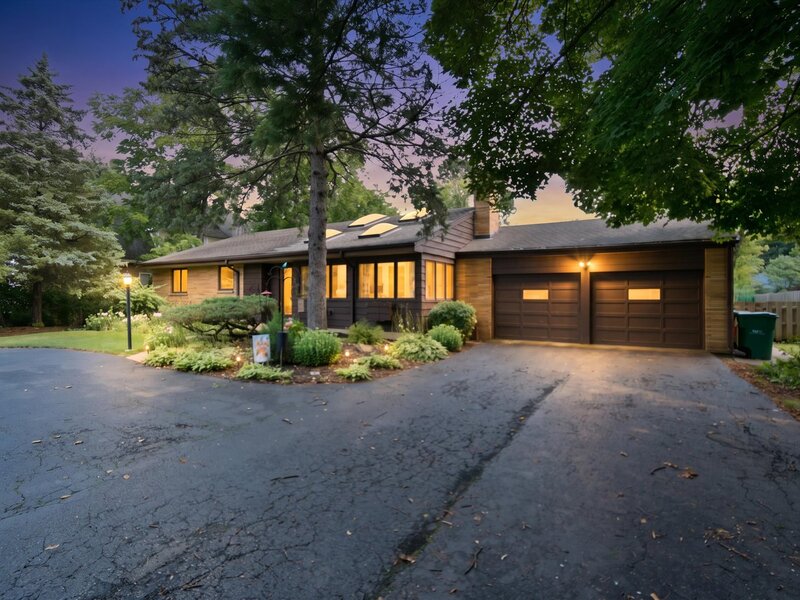 567 Happ Road Northfield IL 60093