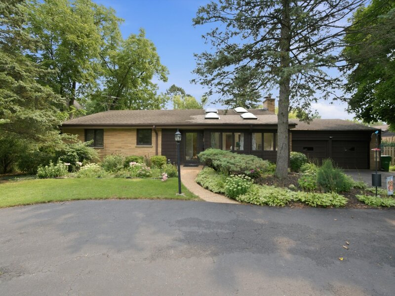 567 Happ Road Northfield IL 60093